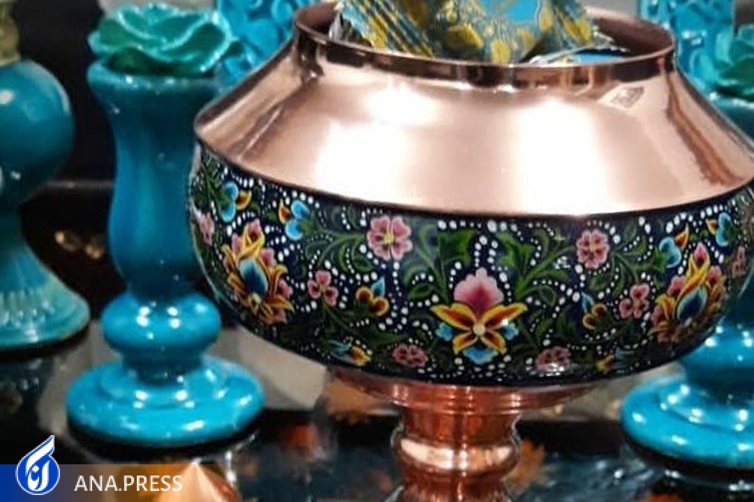 ساخت صنایع دستی در ظروف بل استفاده/ صنعتگری که ایده های علمی و دانش بنیان استقبال می کند.