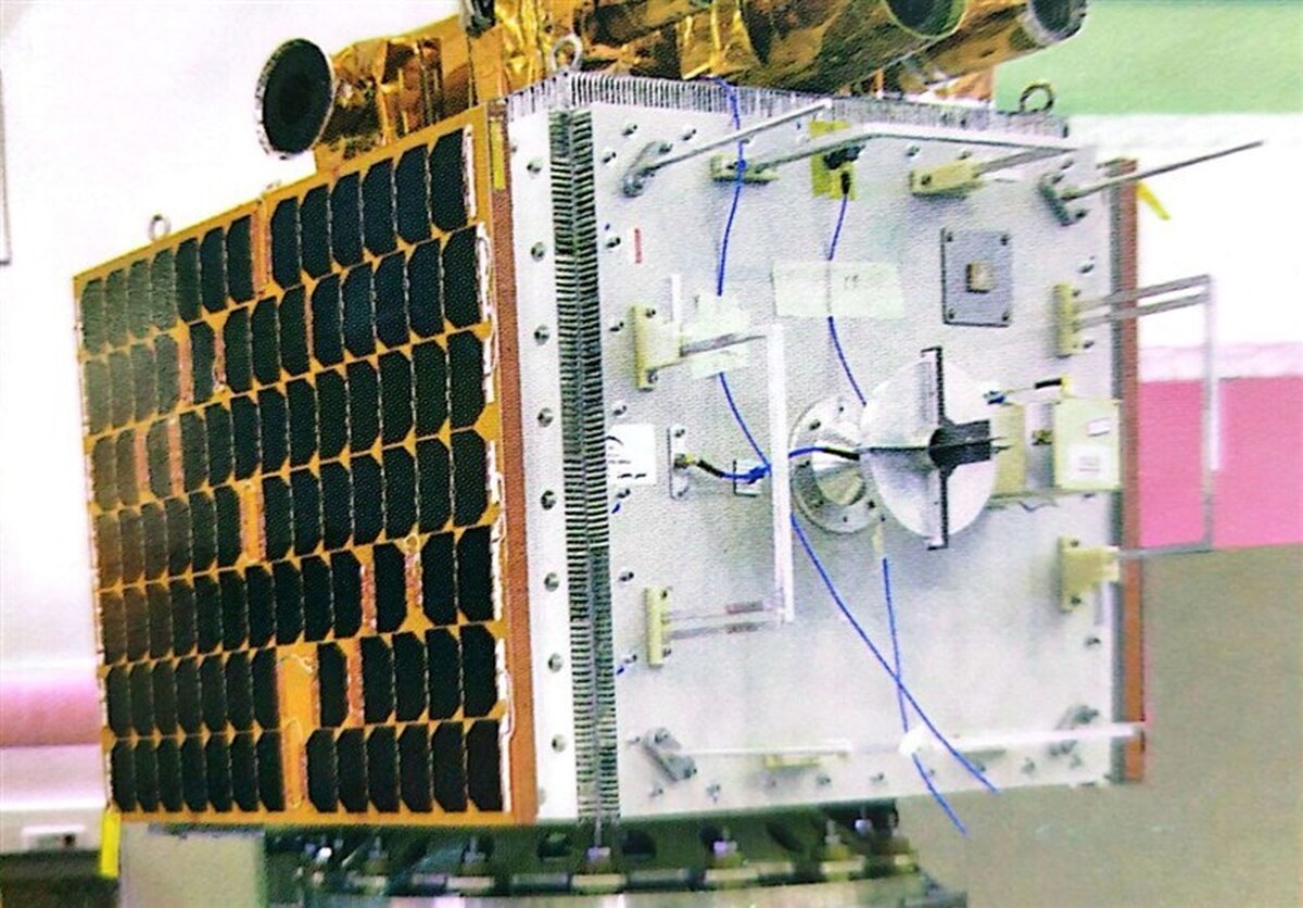 نخستین سیگنال ماهواره پارس ۱ به زمین رسید